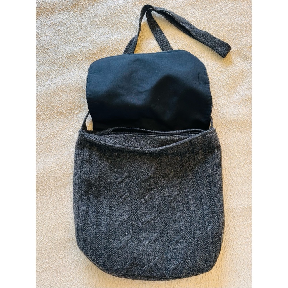 Vintage Y2K Charcoal Gray Cozy Wool Knit Purse Crossbody Bag with Front Flap - Picture 4 of 7